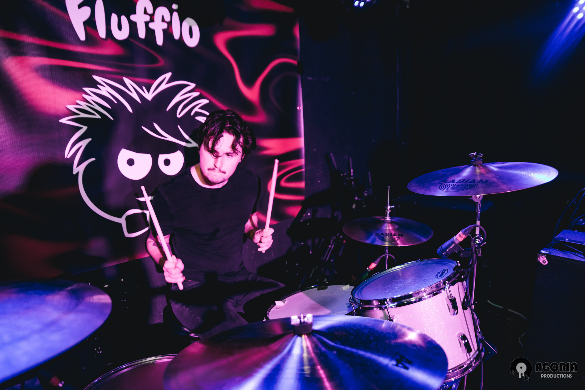 Sean Winick of Fluffio & The RPC drumming live in Toronto at the baby g