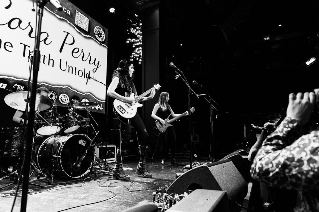 Rose Corra Perry and the Truth Untold Indie Night in Canada shot by Leo Montero